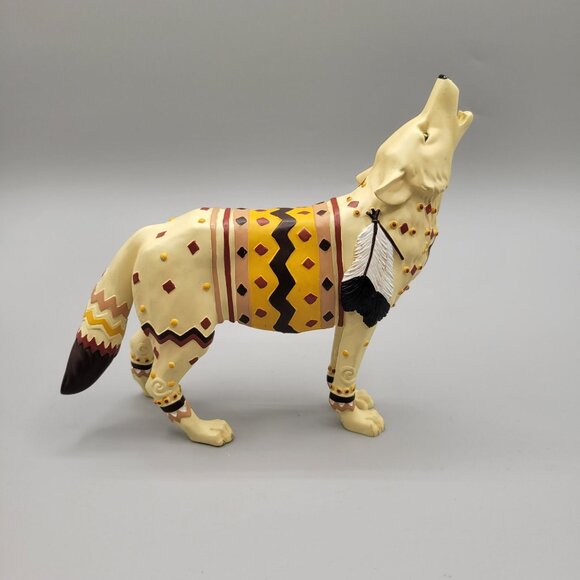 Call of the Wolf Indian Feather Wolf Figurine Retired Westland Giftware Pack 1 - Picture 3 of 7